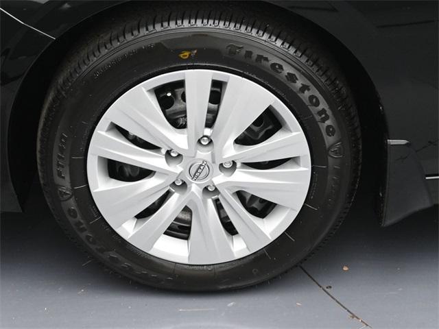 new 2025 Nissan Sentra car, priced at $22,236