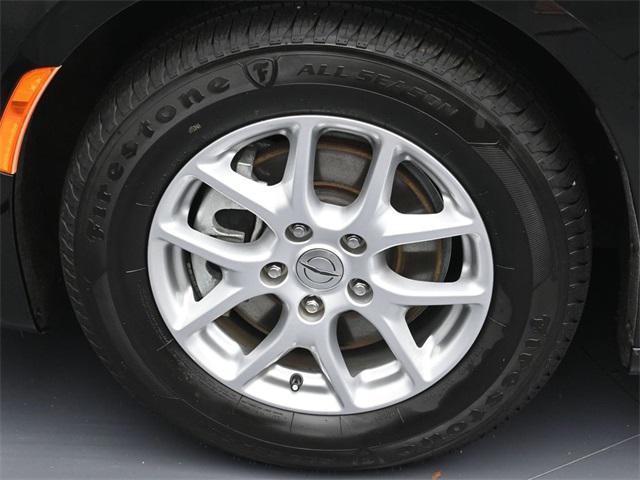 used 2023 Chrysler Pacifica car, priced at $22,517