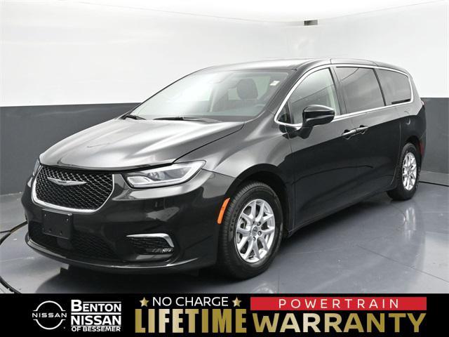 used 2023 Chrysler Pacifica car, priced at $22,517