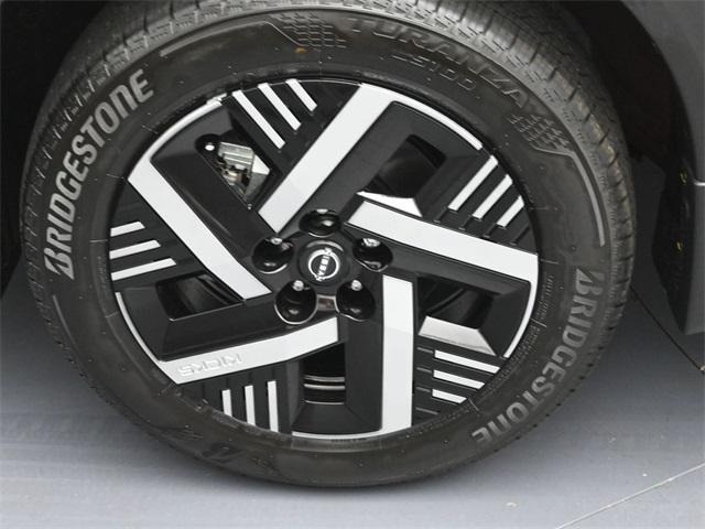 new 2026 Nissan Kicks car, priced at $23,754