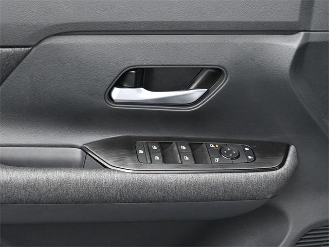 new 2026 Nissan Kicks car, priced at $23,350