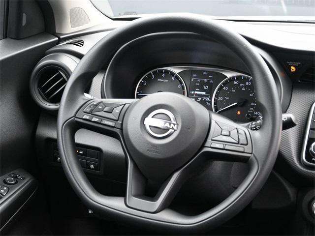 new 2025 Nissan Kicks car