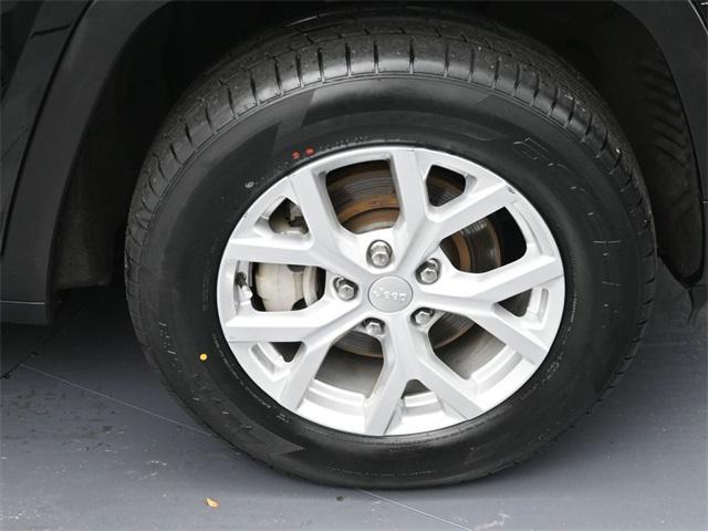 used 2023 Jeep Grand Cherokee car, priced at $28,990