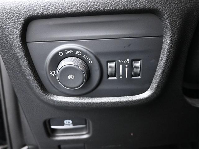 used 2023 Jeep Grand Cherokee car, priced at $28,990