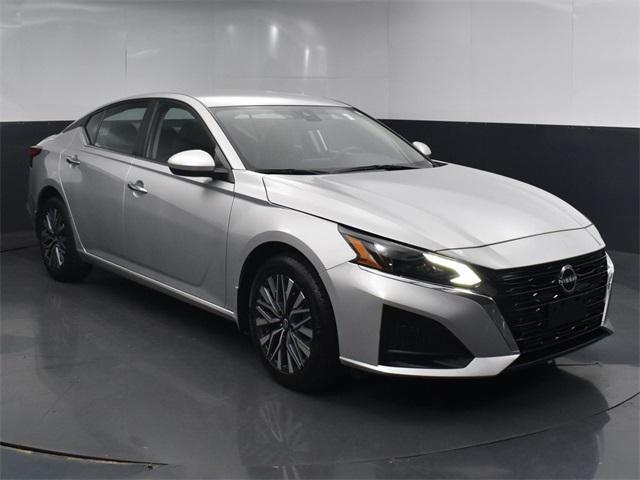 used 2023 Nissan Altima car, priced at $22,501