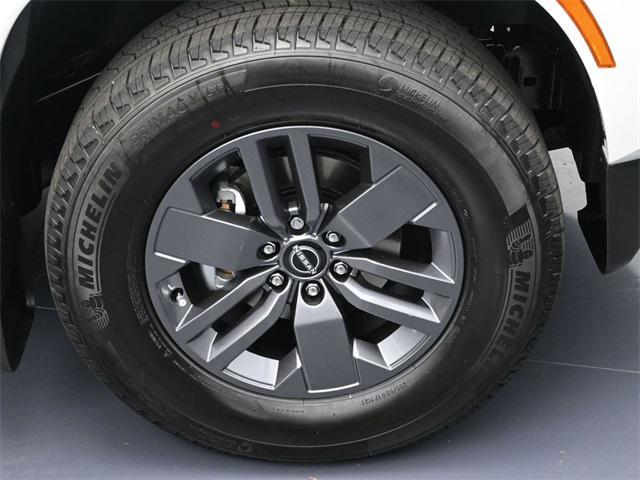 new 2025 Nissan Frontier car, priced at $33,250