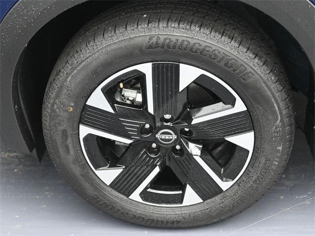 new 2025 Nissan Kicks car, priced at $26,431