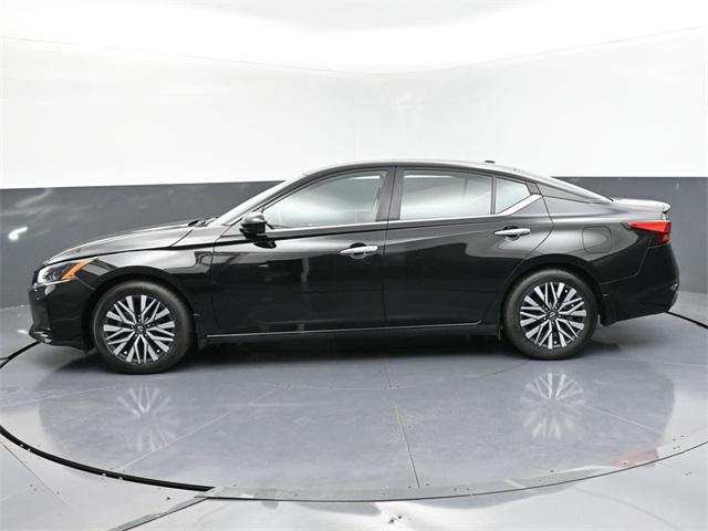 used 2023 Nissan Altima car, priced at $20,889