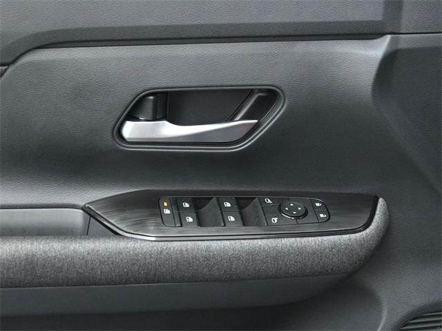 new 2025 Nissan Kicks car, priced at $24,192