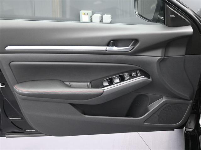 new 2025 Nissan Altima car, priced at $30,976