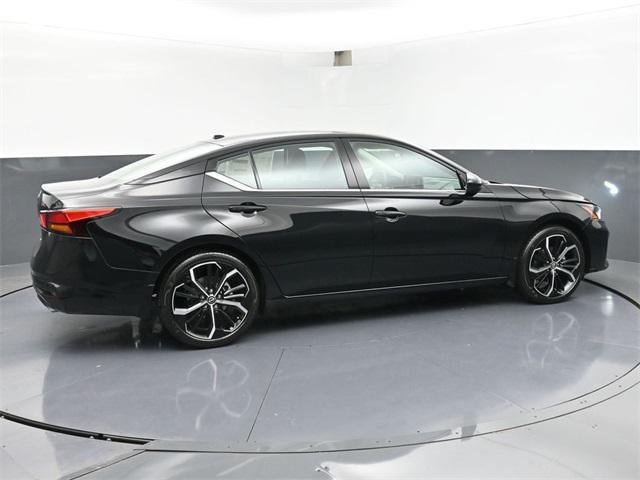 new 2025 Nissan Altima car, priced at $30,976