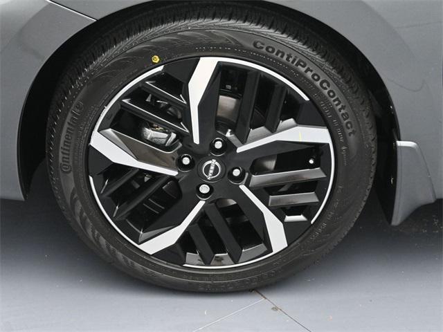 new 2025 Nissan Versa car, priced at $21,481