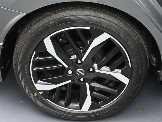 new 2025 Nissan Versa car, priced at $21,481