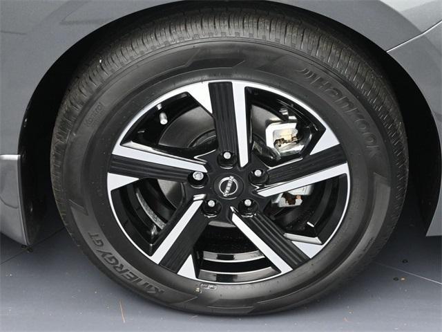 new 2025 Nissan Sentra car, priced at $22,033