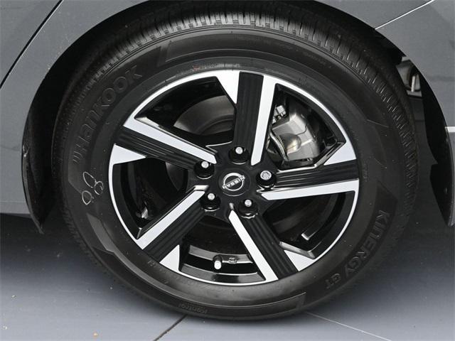 new 2025 Nissan Sentra car, priced at $22,033