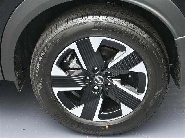 new 2025 Nissan Kicks car, priced at $26,160