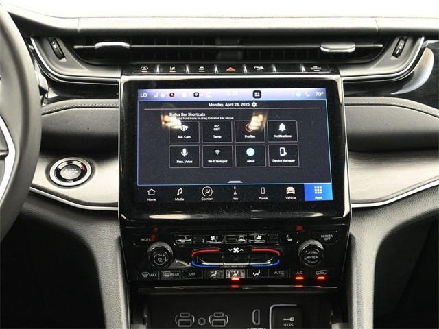 used 2023 Jeep Grand Cherokee car, priced at $29,255