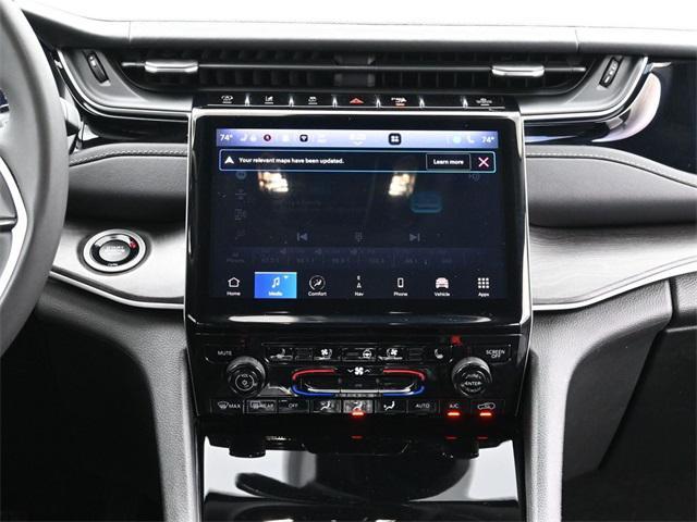 used 2023 Jeep Grand Cherokee car, priced at $27,614
