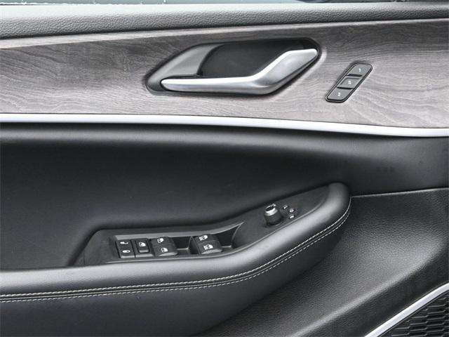 used 2023 Jeep Grand Cherokee car, priced at $27,614