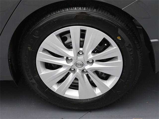 new 2025 Nissan Sentra car, priced at $20,676