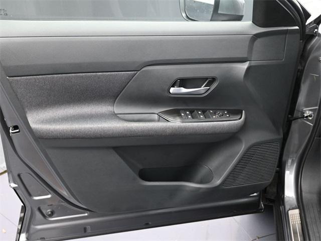 new 2025 Nissan Kicks car