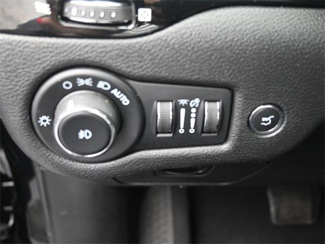 used 2023 Jeep Cherokee car, priced at $21,605