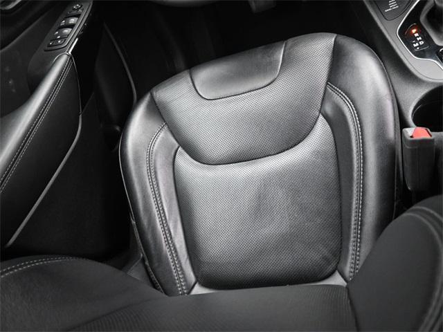 used 2023 Jeep Cherokee car, priced at $21,605