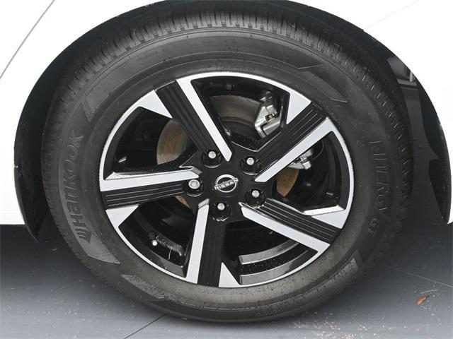 new 2025 Nissan Sentra car, priced at $21,052