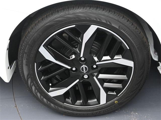 new 2025 Nissan Versa car, priced at $21,885