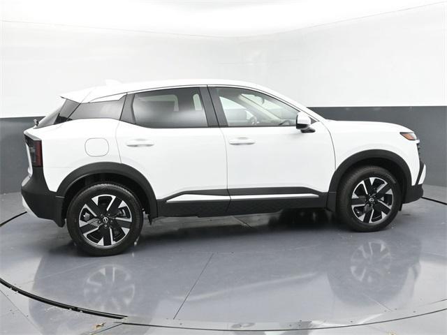 new 2025 Nissan Kicks car, priced at $25,980