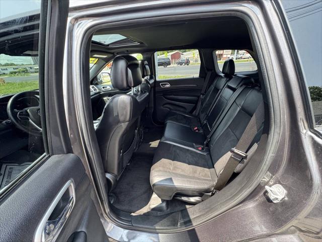 used 2015 Jeep Grand Cherokee car, priced at $13,500