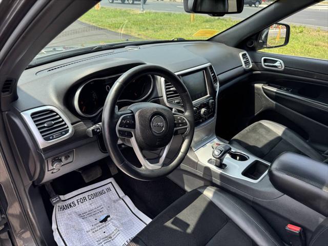 used 2015 Jeep Grand Cherokee car, priced at $13,500