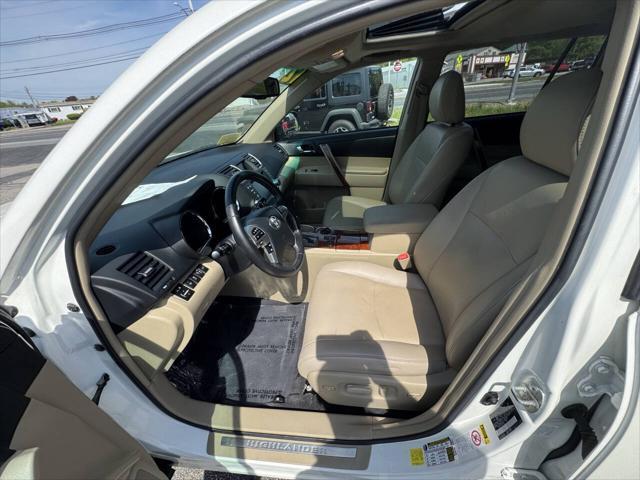 used 2012 Toyota Highlander car, priced at $14,500