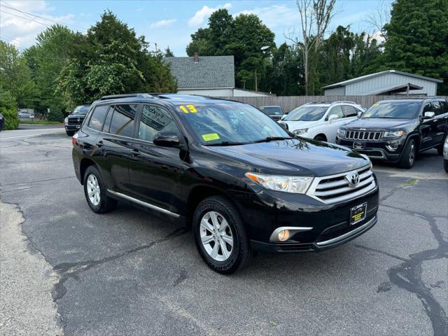 used 2013 Toyota Highlander car, priced at $15,600