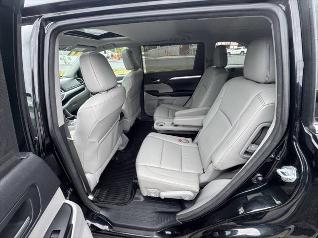 used 2017 Toyota Highlander car, priced at $20,900