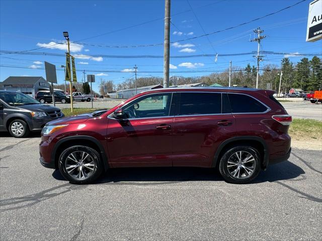 used 2016 Toyota Highlander car, priced at $18,900