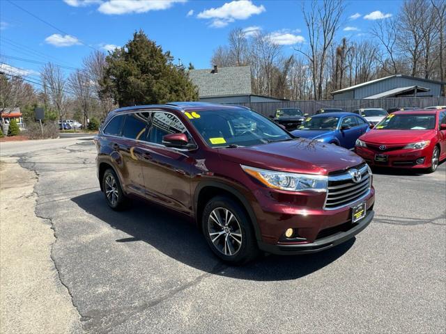 used 2016 Toyota Highlander car, priced at $18,900