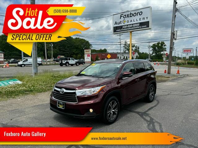 used 2016 Toyota Highlander car, priced at $18,900