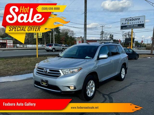 used 2012 Toyota Highlander car, priced at $13,900