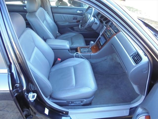 used 2002 Acura RL car, priced at $7,995