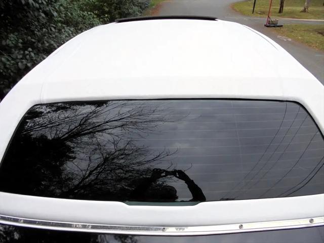 used 2002 Lincoln Town Car car, priced at $8,995