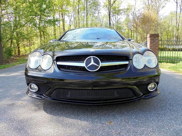 used 2007 Mercedes-Benz SL-Class car, priced at $22,995