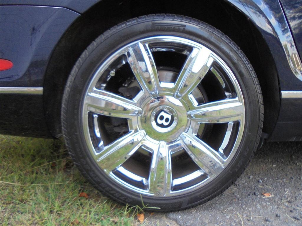 used 2007 Bentley Continental Flying Spur car, priced at $24,995