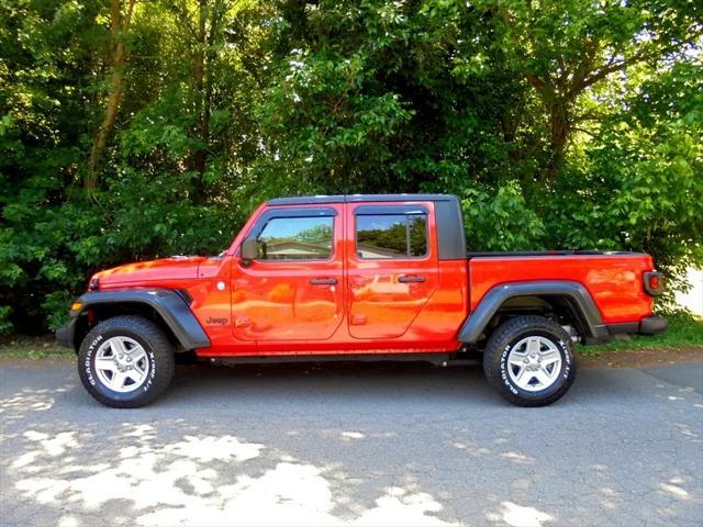 used 2020 Jeep Gladiator car, priced at $24,995