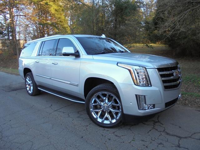 used 2018 Cadillac Escalade ESV car, priced at $31,995