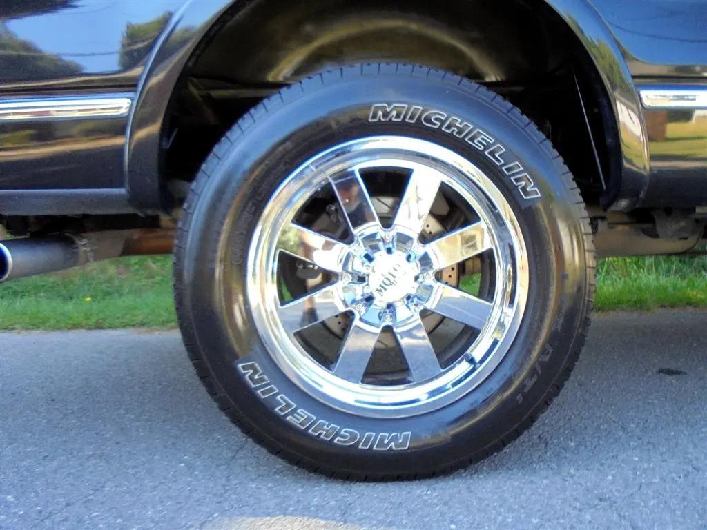 used 2013 Ford F-150 car, priced at $17,995