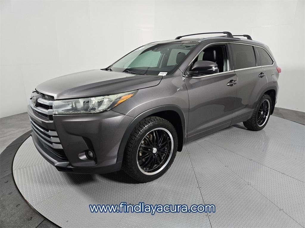used 2019 Toyota Highlander car, priced at $22,499