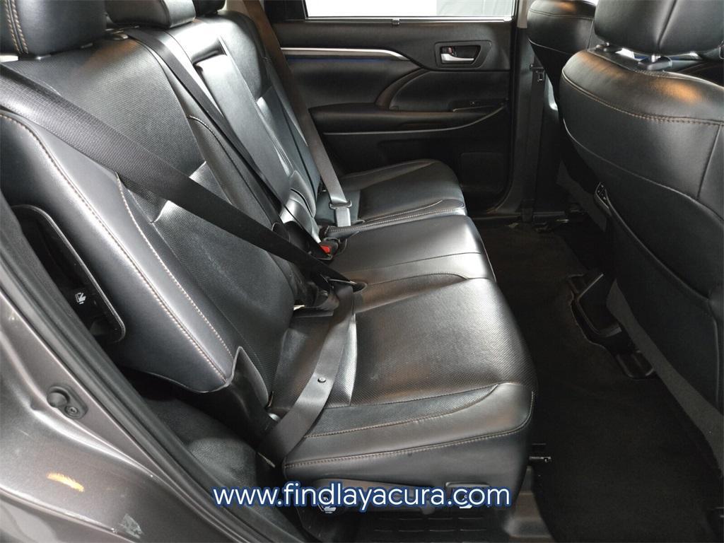 used 2019 Toyota Highlander car, priced at $22,499
