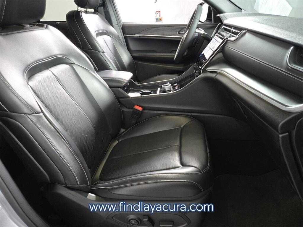 used 2024 Jeep Grand Cherokee car, priced at $35,977