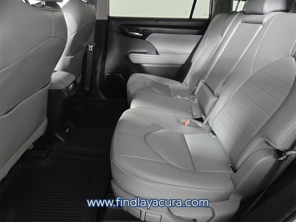 used 2024 Toyota Highlander car, priced at $42,142
